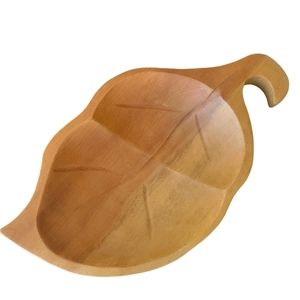 OREGON Vintage Myrtle Wood Leaf Bowl for Nuts or Candy